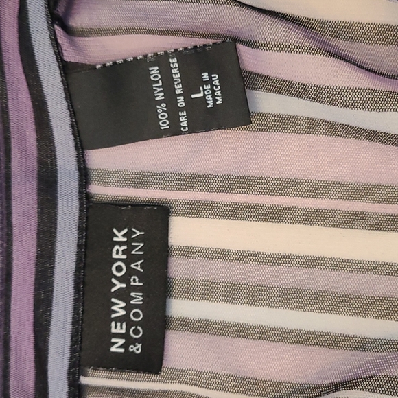 Button down blouse (bundle only) - Picture 2 of 2